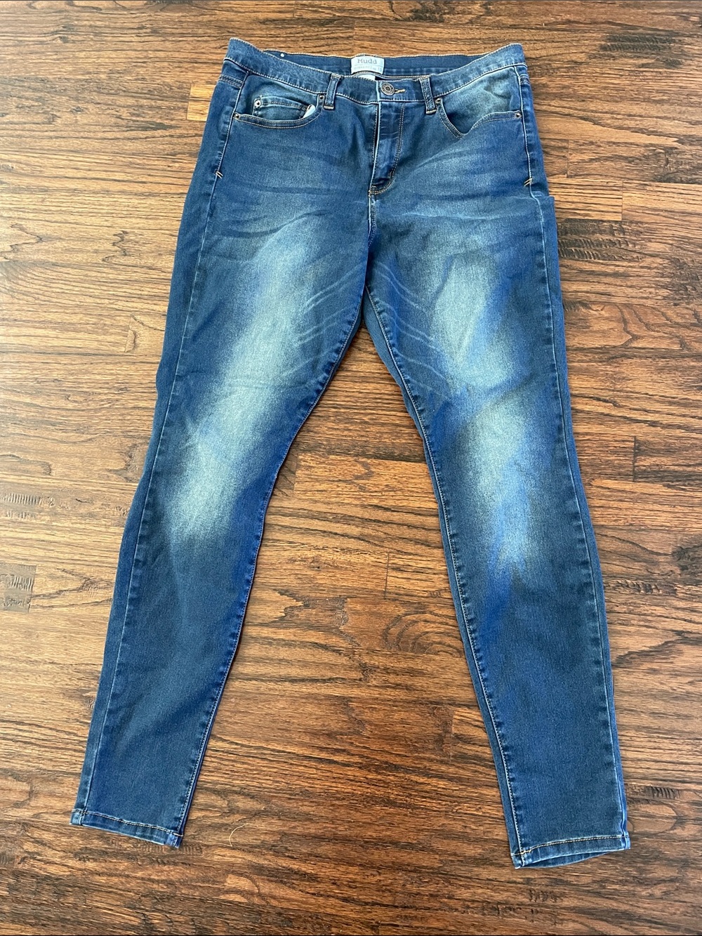 Mudd Women’s Blue Stretch Jeggings with Faded Wash